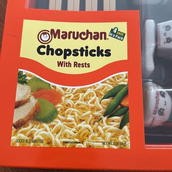 NIB Maruchan Chopsticks With 4 Pair Chopsticks & 4 Chopstick Rests Gift Set - Picture 2 of 5